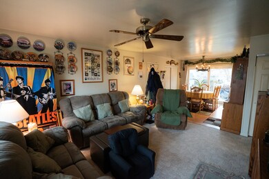 117 Bolz Rd, Carpentersville, IL 60110 - photo 2