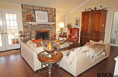 1210 1210 Woodland Hills, Tyler, TX 75701 - photo 5