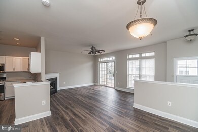 46360 Pryor Square, Sterling, VA 20165 - photo 6