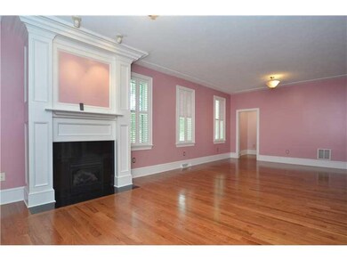 Living Room. Gas Fireplace