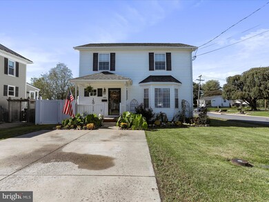 195 N Funk St, Strasburg, VA 22657 - photo 2