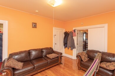 286 Princeton St, Boston, MA 02128 - photo 4