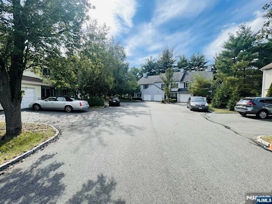 50 Beverly Ct unit 1X, Fair Lawn, NJ 07410 - photo 3