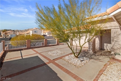 The front Courtyard of the Home.
