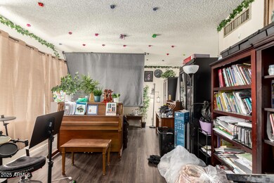 3828 W Loma Ln, Phoenix, AZ 85051 - photo 7