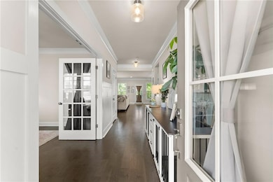 Inviting entry way