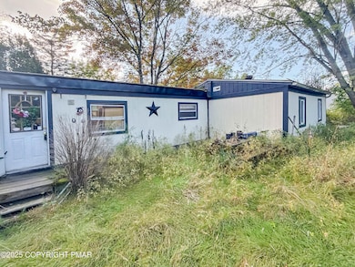 473 Cortez Rd, Jefferson Township, PA 18436 - photo 5