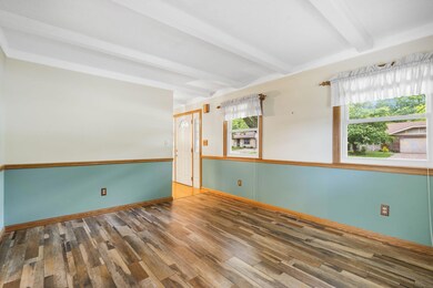 3644 N Stewart