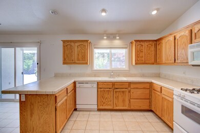 2867 Newbury Ln, Redding, CA 96002 - photo 7