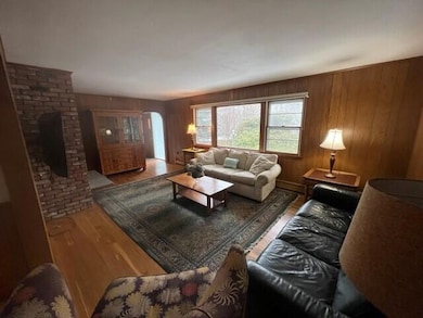 31 Davis St, Vineyard Haven, MA 02568 - photo 3