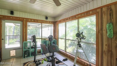 Flexible sunroom