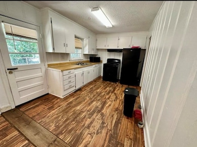 309 Pinckney St, Sumter, SC 29150 - photo 4