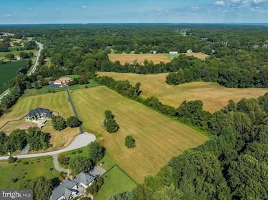 9 Solitude Ct, Lothian, MD 20711 - photo 2