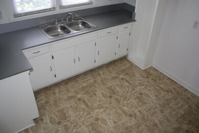 1004 N 13th St, Niles, MI 49120 - photo 2