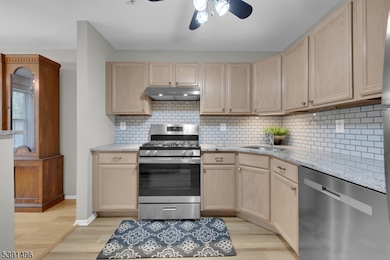 85 Autumn Ct, Ledgewood, NJ 07852 - photo 7