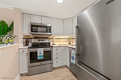 950 7th Ave S unit 23, Naples, FL 34102 - photo 7