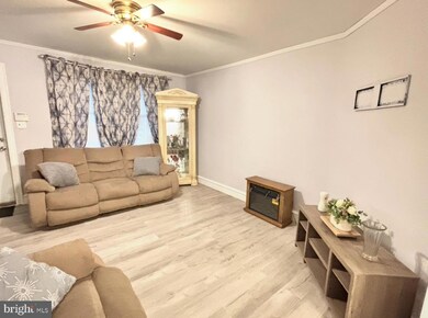 137 W Spencer Ave, Philadelphia, PA 19120 - photo 5