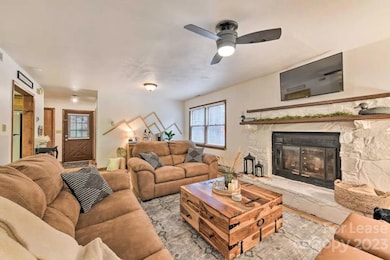 106 Sage Ct, Maggie Valley, NC 28751 - photo 2