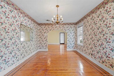 41-29 248th St, Flushing, NY 11363 - photo 5