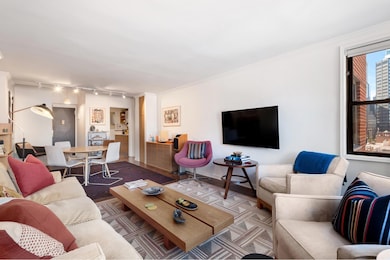 345 E 52nd St unit 12F, New York, NY 10022 - photo 2