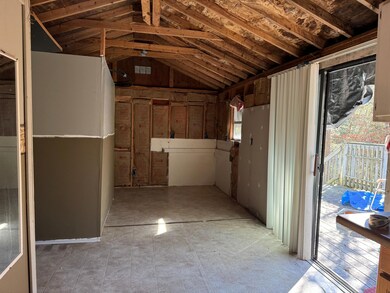 85 Circle Dr, Burnside, KY 42519 - photo 4