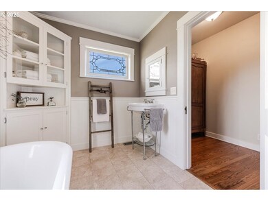 38224 Gilkey Rd, Scio, OR 97374 - photo 5