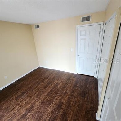 7141 E Bank Dr unit 7141, Tampa, FL 33617 - photo 5