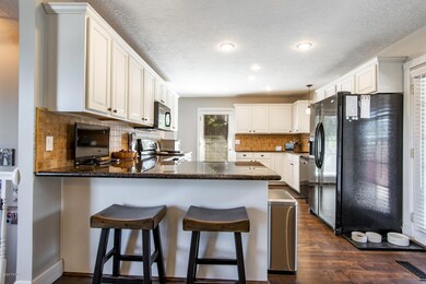 8_Kitchen_1800x1200_3543553