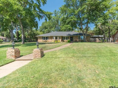 4821 4821 Richmond Rd, Tyler, TX 75701 - photo 2
