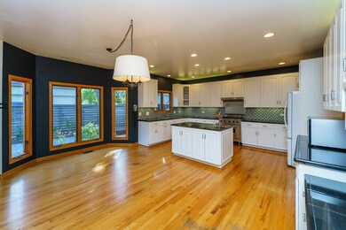 2300 Glen Oaks Ct, Algonquin, IL 60102 - photo 4