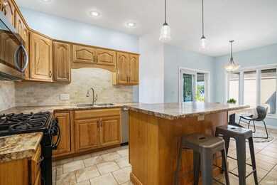 897 N Old Orchard Dr, Warsaw, IN 46582 - photo 5