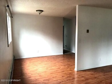 111-131917 Dining Area