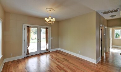 2793 Victoria Ct, Medford, OR 97504 - photo 7