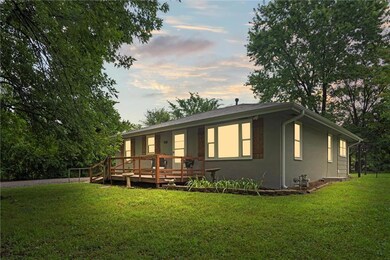 908 N 8th St, Lansing, KS 66043 - photo 2