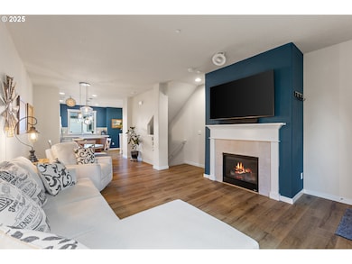 Living Room-Fireplace