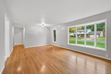 1369 Pike Lake Ct, New Brighton, MN 55112 - photo 5