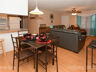 138 Victoria Dr, Statesville, NC 28625 - photo 7