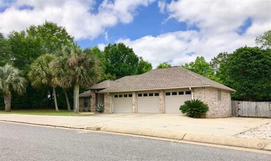2516 Sweetheart Ln, Pensacola, FL 32526 - photo 3