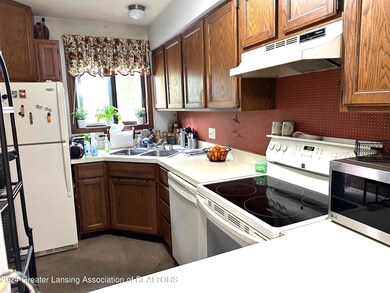 2190 REGENCY DR. Kitchen
