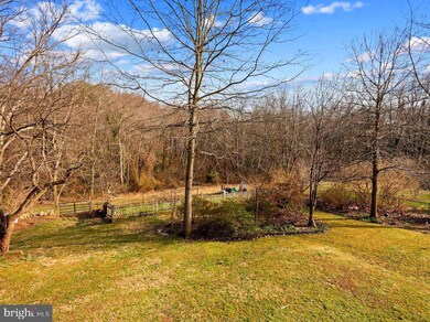 5145 Portsmouth Rd, Fairfax, VA 22032 - photo 3