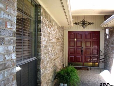 6012 Stoneleigh Dr, Tyler, TX 75703 - photo 2