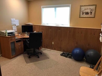 59 Valley View Dr, Cranston, RI 02921 - photo 3