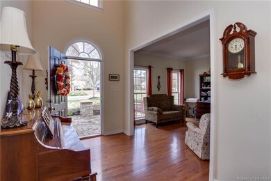 Two story foyer!