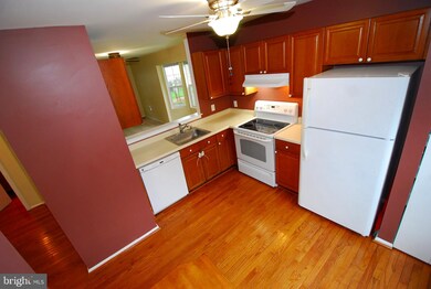 12 Martins Landing Ct, Germantown, MD 20874 - photo 7