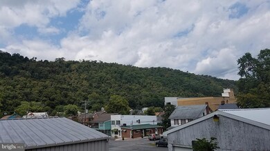 45 S Green St unit 3, Berkeley Springs, WV 25411 - photo 7