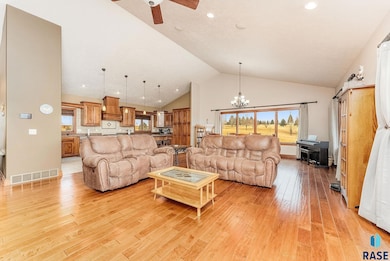 435 N Chestnut Blvd, Brandon, SD 57005 - photo 7