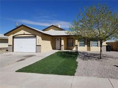 532 Thayer Pease Ave, Horizon City, TX 79928 - photo 2