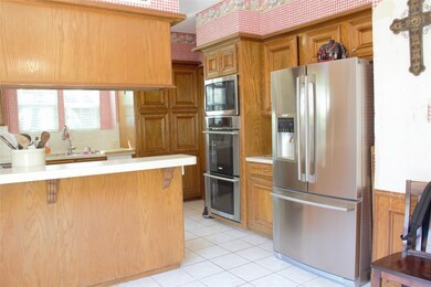 7222 Birchtree Forest Dr, Houston, TX 77088 - photo 3