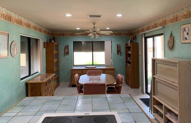 Breakfast room