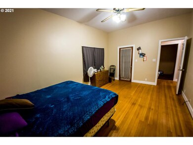 55 S 5th St, Creswell, OR 97426 - photo 6